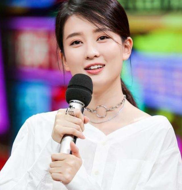 花花的演员，演技与表现的多元解读探究