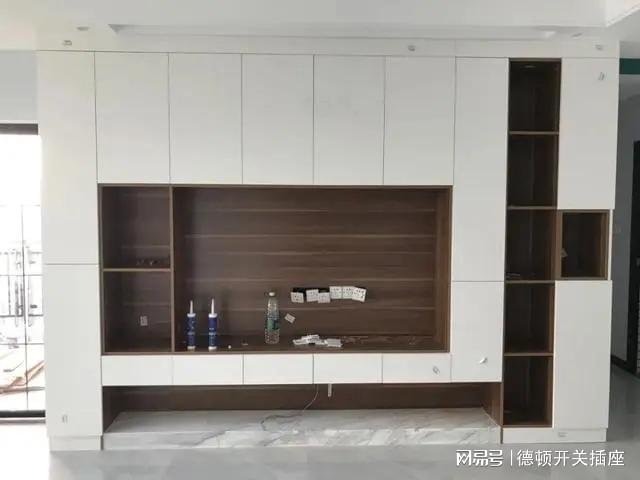 电视柜插座标准高度介绍