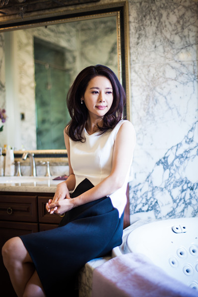田姐辣妹电视剧演员群星闪耀，小巷中的星光璀璨