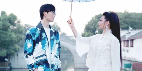 黄梅戏演员朱婷婷的日常生活点滴