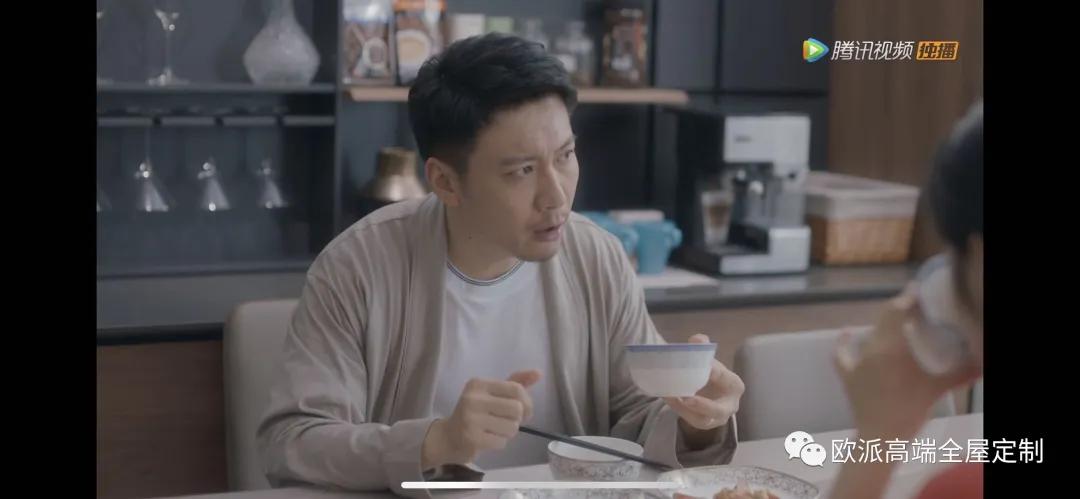 创新酒柜设计趋势，自信、成就与魔力的不断演变之路